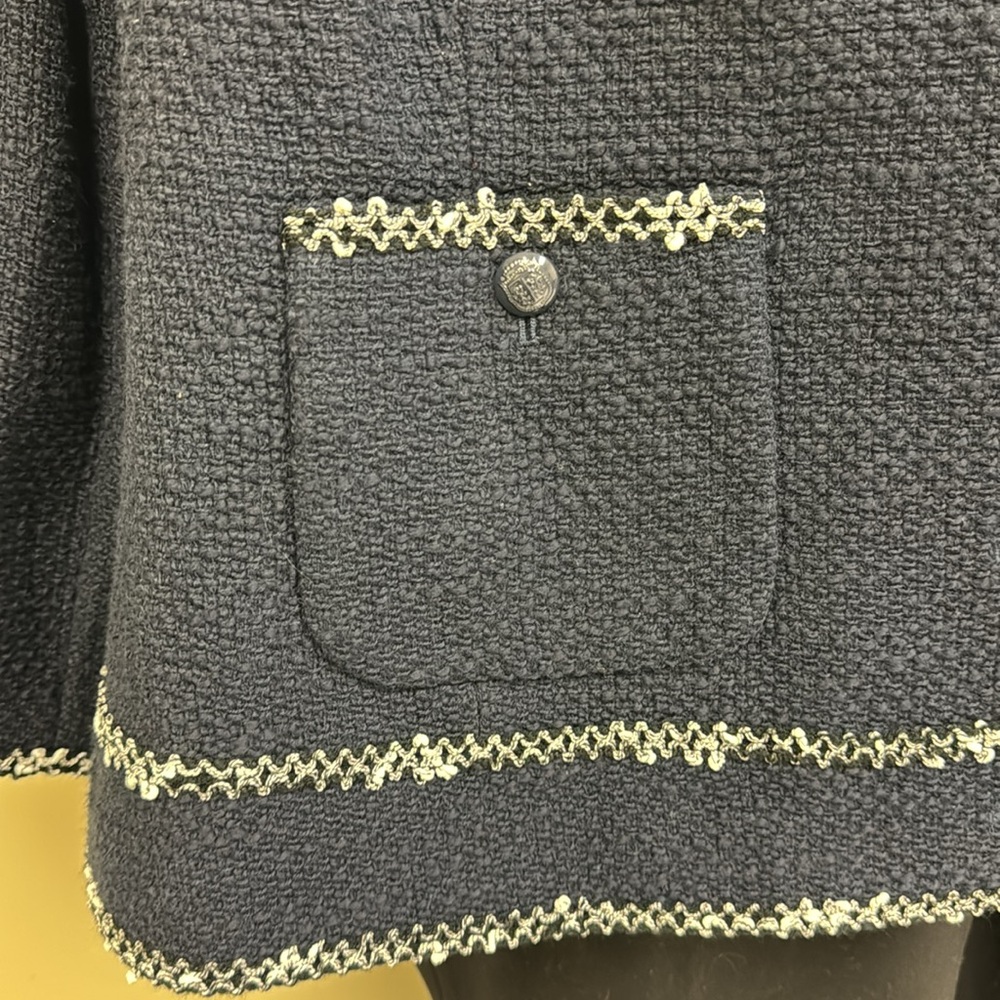 Talbots navy blazer/jacket. - Picture 2 of 9